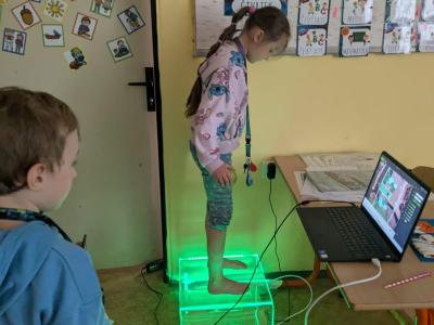Přednáška a praktické cvičení na téma pohyb